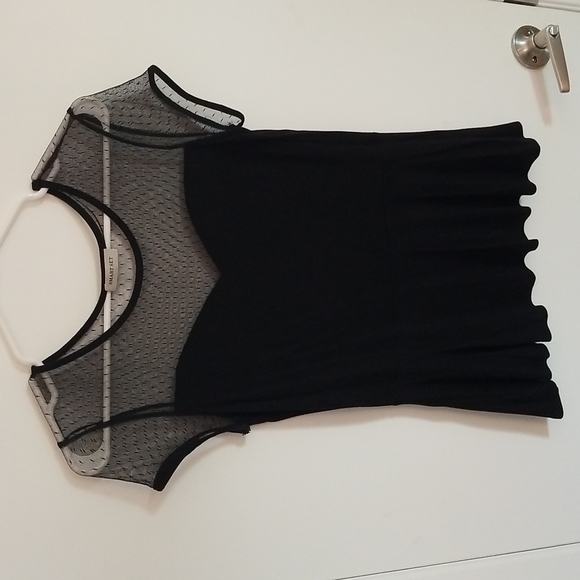 Black short sleeve shirt. Smart Set size Medium. - Picture 2 of 4